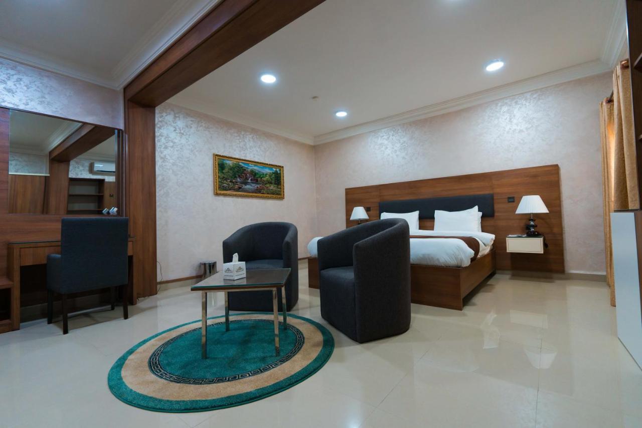 Phoenicia Suites Wupa Экстерьер фото