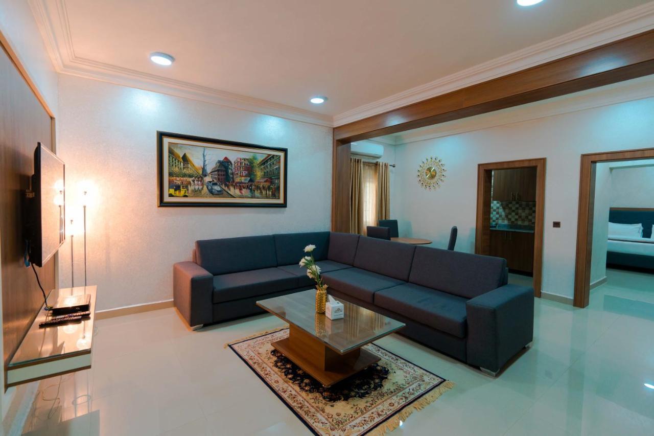 Phoenicia Suites Wupa Экстерьер фото