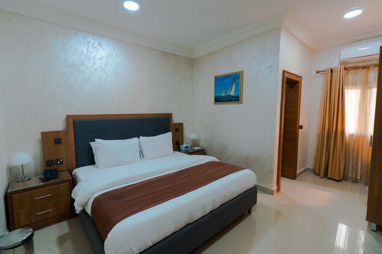 Phoenicia Suites Wupa Экстерьер фото